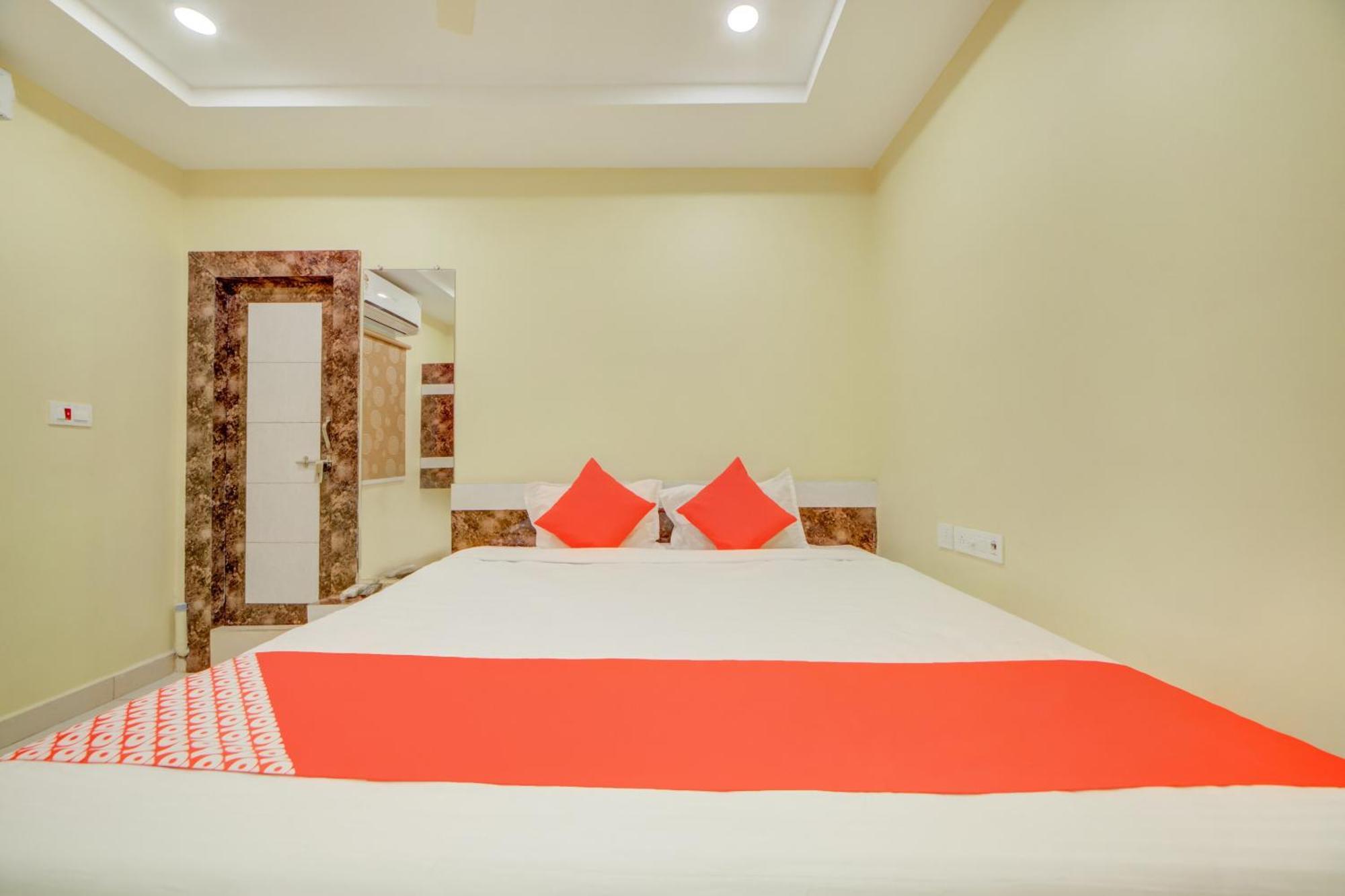 Hotel O Ksl Guest House Karimnagar Zewnętrze zdjęcie