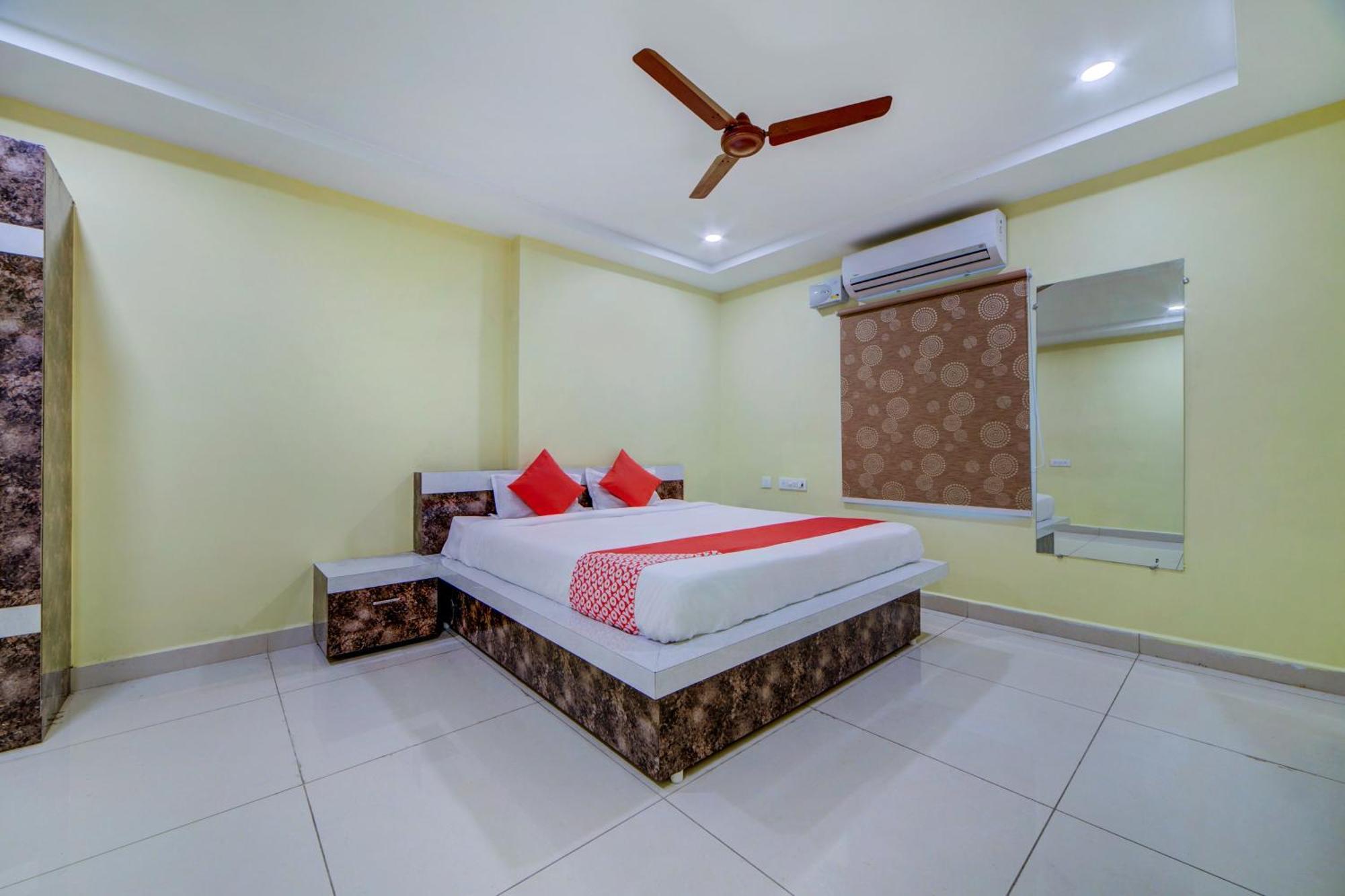 Hotel O Ksl Guest House Karimnagar Zewnętrze zdjęcie